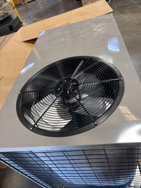 2.5 Ton Convertible Packaged Air Conditioning Unit, 13.4 SEER2, 208-230/60/1, R410A