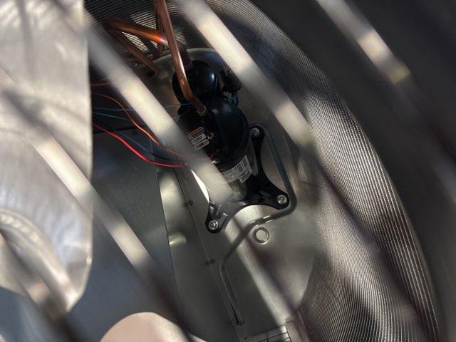 2.5 Ton Convertible Packaged Air Conditioning Unit, 13.4 SEER2, 208-230/60/1, R410A