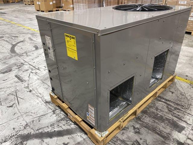Unidad de aire acondicionado convertible de 2,5 toneladas, 13,4 SEER2, 208-230/60/1, R410A