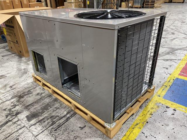 Unidad de aire acondicionado convertible de 2,5 toneladas, 13,4 SEER2, 208-230/60/1, R410A