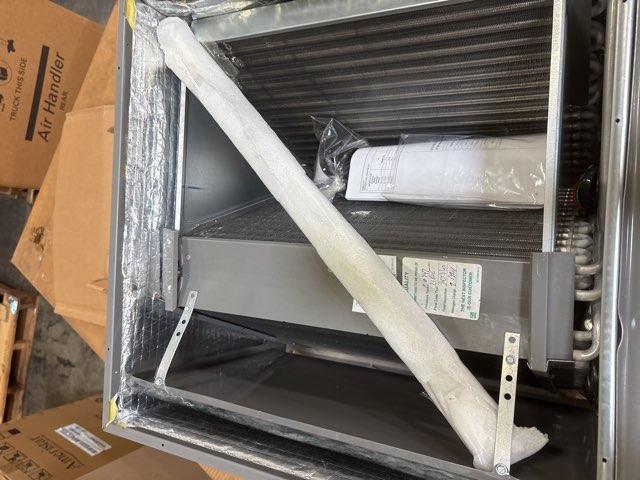 2 Ton AC/HP Multiposition Cased N Coil, R410A CFM 900