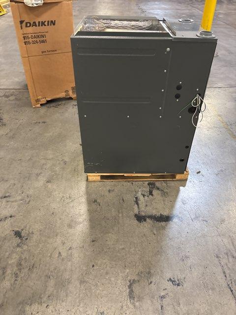 100,000 BTU Low NOx 2-Stg Upflow/Horizontal ECM Multi Speed Gas Furnace 96% 115/60/1 CFM: 2000