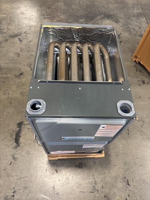 100,000 BTU Low NOx 2-Stg Upflow/Horizontal ECM Multi Speed Gas Furnace 96% 115/60/1 CFM: 2000