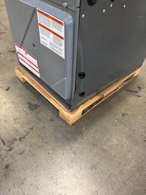 100,000 BTU Low NOx 2-Stg Upflow/Horizontal ECM Multi Speed Gas Furnace 96% 115/60/1 CFM: 2000