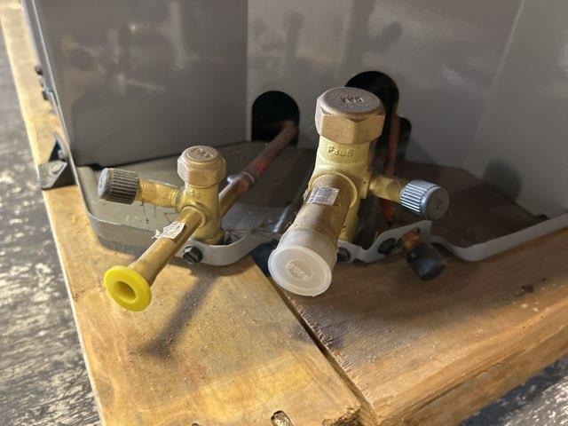 3 Ton Two-Stage Modulating Split-System Heat Pump 208-230/60/1 R410A 16 SEER