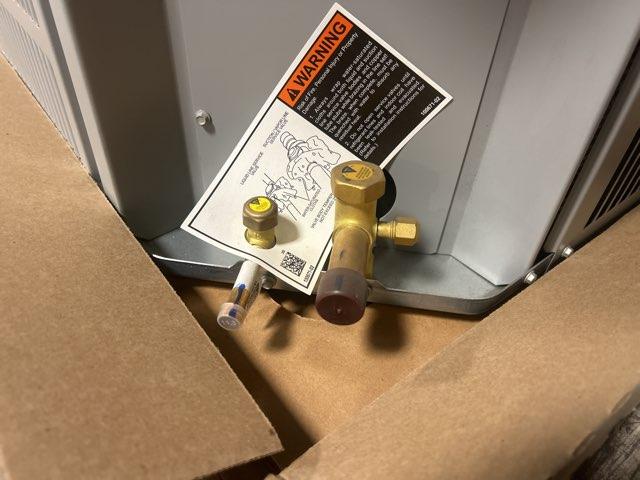 2.5 Ton Single-Stage Split-System Heat Pump 208-230/60/1 R410A 16 SEER