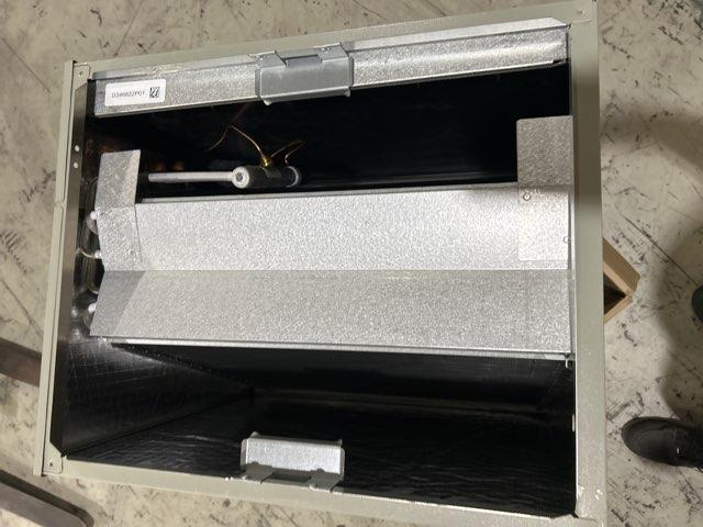 UNIDAD MINI SPLIT CON BOMBA DE CALOR PARA INTERIOR DE 11 900/13 000 BTU, 208-230/60/1 R410A