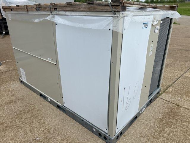 7.5 Ton Two-Stage Convertible Packaged Air Conditioning Unit, 11.2 EER, 460/60/3, R410A