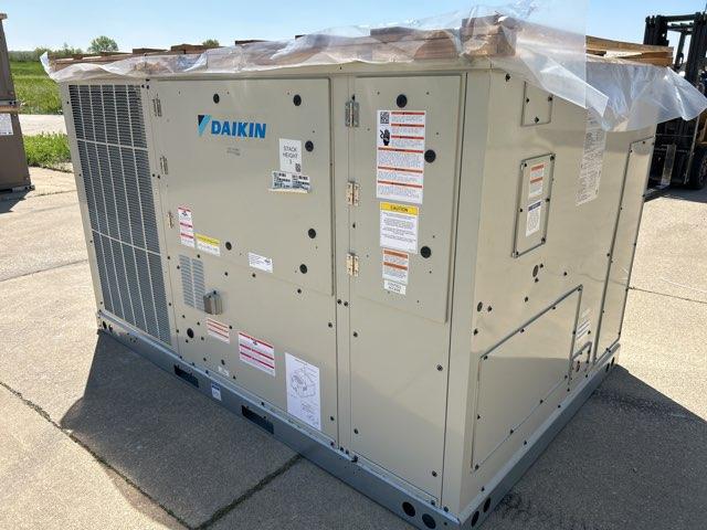 8.5 Ton Two-Stage Convertible Natural Gas/Electric Packaged Unit, 11.2 EER, 208-230/60/3, R410A