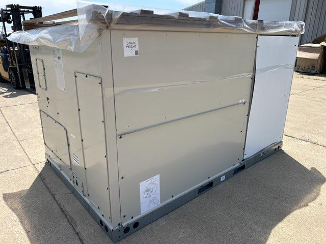 7.5 Ton Two-Stage Convertible Packaged Heat Pump Unit, 11 EER, 460/60/3, R410A