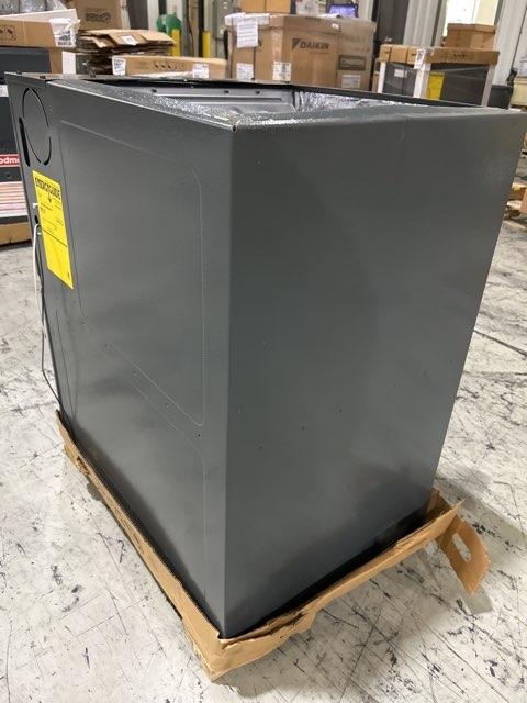 80,000 BTU Low NOx 2-Stg Up/Horz ECM Variable Speed Communicating Gas Furnace 80% 115/60/1 CFM: 2000