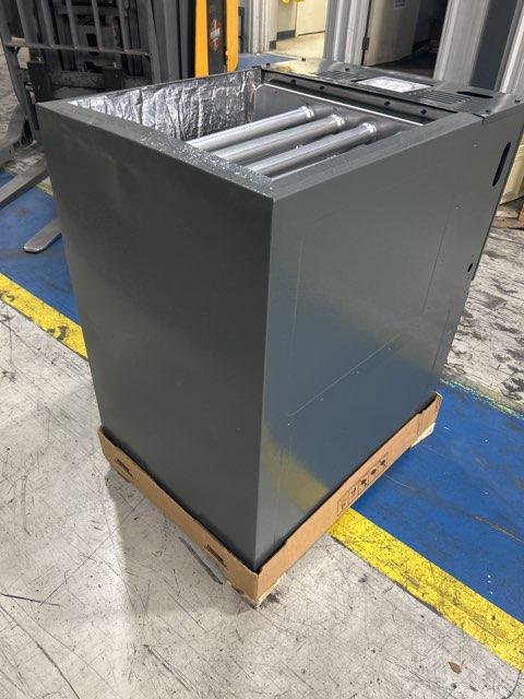 80,000 BTU 2-Stg Upflow/ Horiztontal ECM Low Nox Natural Gas Furnace, 80% 115/60/1 CFM:1600