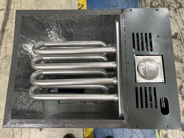 80,000 BTU 2-Stg Upflow/ Horiztontal ECM Low Nox Natural Gas Furnace, 80% 115/60/1 CFM:1600