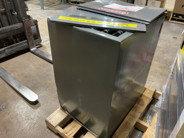 80,000 BTU Two-Stage Upflow/Horizontal ECM Multi Speed Gas Furnace 80% AFUE 115/60/1 CFM: 2000