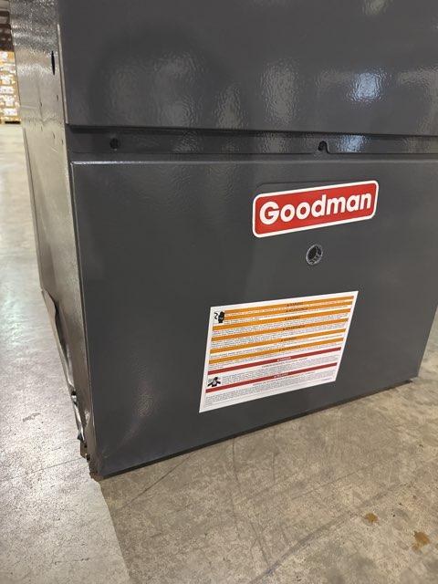 80,000 BTU 2-Stg Low Nox Upflow/Horizontal ECM Multi Speed Gas Furnace 80% AFUE 115/60/1 CFM: 2000