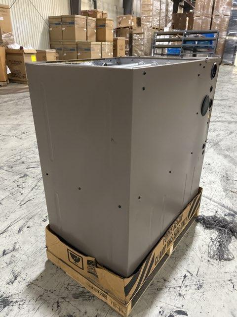 80,000 BTU 3-Stg Modulating Multi ECM Var Spd Comm Compatible Gas Furnace 97.5% 115/60/1 CFM: 1228