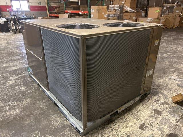 8.5 Ton Two-Stage Convertible Natural Gas/Electric Packaged Unit, 12.2 EER, 208-230/60/3, R410A