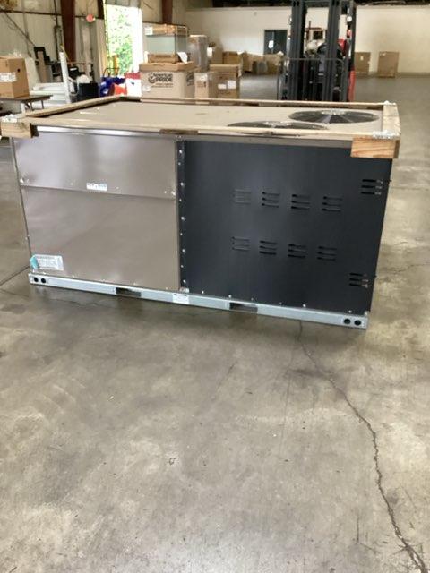 Commercial 6 Ton 2-Stage Convertible Natural Gas/Electric Packaged Unit, 12 EER, 208-230/60/3, R410A