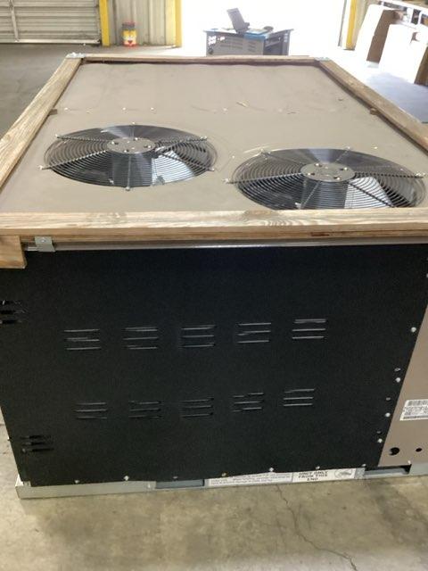 Commercial 6 Ton 2-Stage Convertible Natural Gas/Electric Packaged Unit, 12 EER, 208-230/60/3, R410A