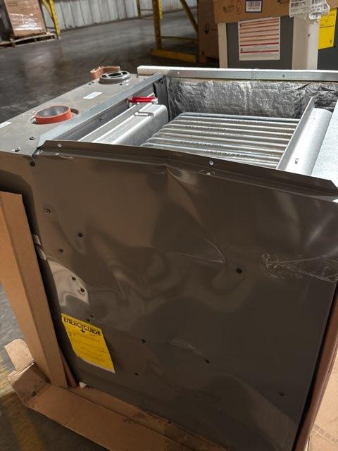 100,000 BTU 2-Stg Upflow/Horizontal ECM Var Spd Communicating Gas Furnace 80% 115/60/1 CFM: 2000
