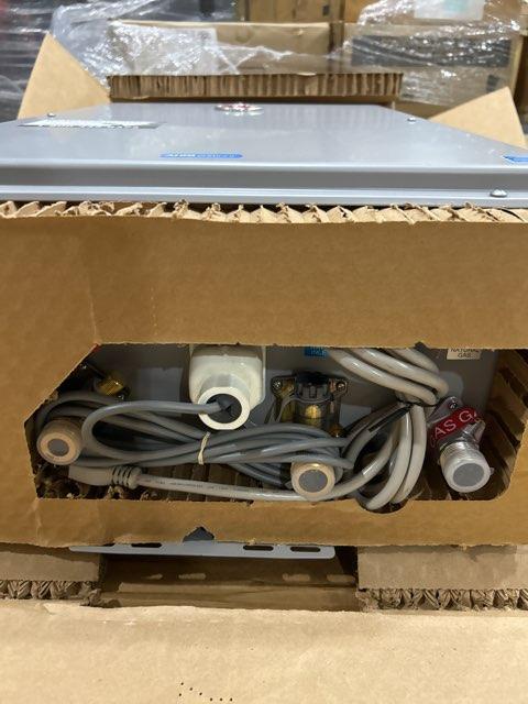 199,900 BTU Residential Tankless Natural Gas Water Heater, 93% 120/60/1