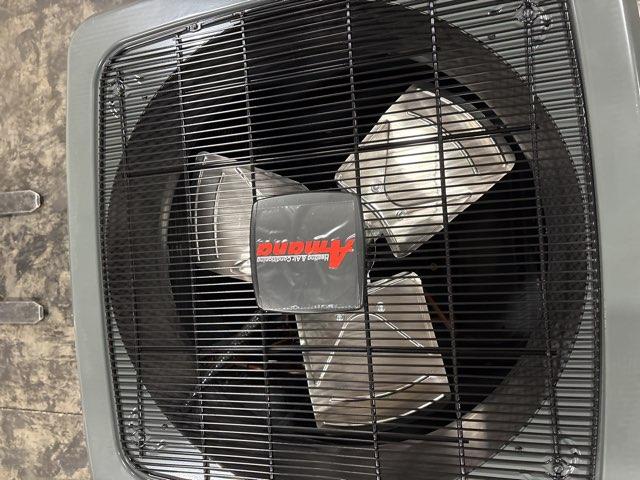 3 Ton Two-Stage Split-System Communicating Air Conditioner 208-230/60/1 R410A 17 SEER2