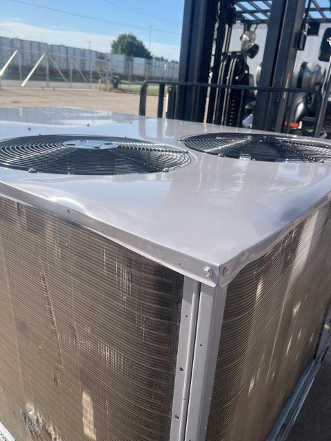 7.5 Ton Two-Stage Convertible Natural Gas/Electric Packaged Unit, 11.2 EER, 208-230/60/3, R410A