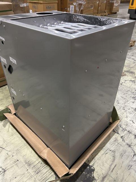 Aire acondicionado con paquete refrigerante de 5157 Btuh, 115/50/60/1 R-134A