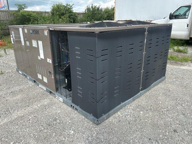 15 Ton Four-Stage Convertible Natural Gas/Electric Packaged Unit, 10.8 EER, 208-230/60/3, R410A