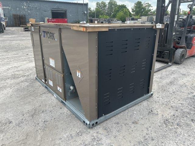 10 Ton Three-Stage Convertible Natural Gas/Electric Packaged Unit, 12 EER, 208-230/60/3, R410A