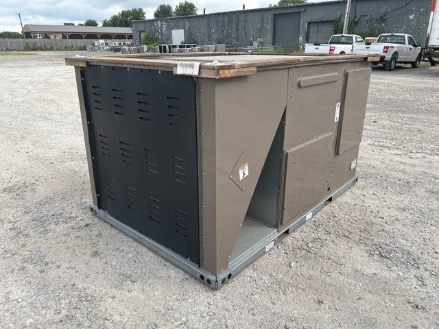 10 Ton Three-Stage Convertible Natural Gas/Electric Packaged Unit, 12 EER, 208-230/60/3, R410A