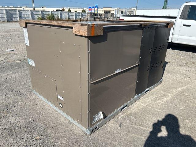 8.5 Ton Two-Stage Convertible Packaged Heat Pump Unit, 11.8 EER, 208-230/60/3, R410A