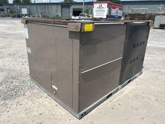 8.5 Ton Two-Stage Convertible Packaged Heat Pump Unit, 11.8 EER, 460/60/3, R410A