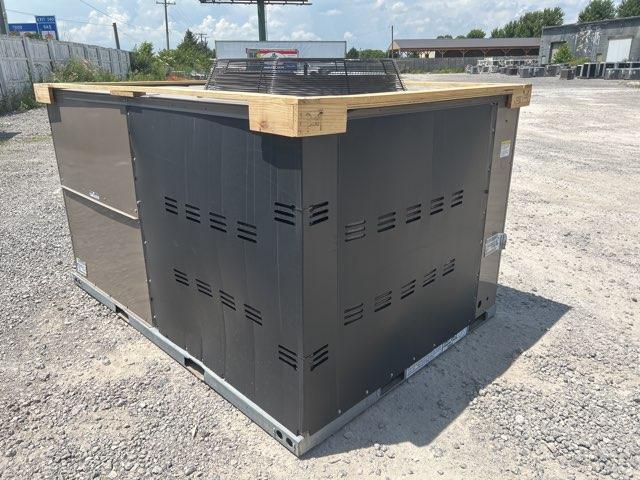 8.5 Ton Two-Stage Convertible Packaged Heat Pump Unit, 12 EER, 460/60/3, R410A