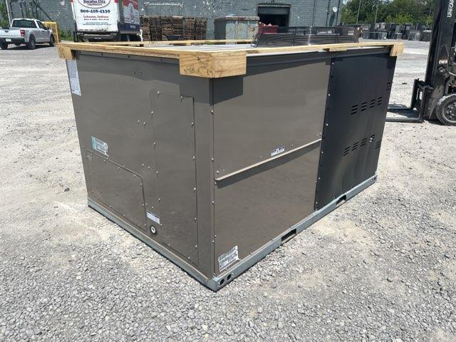 8.5 Ton Two-Stage Convertible Packaged Heat Pump Unit, 12 EER, 460/60/3, R410A