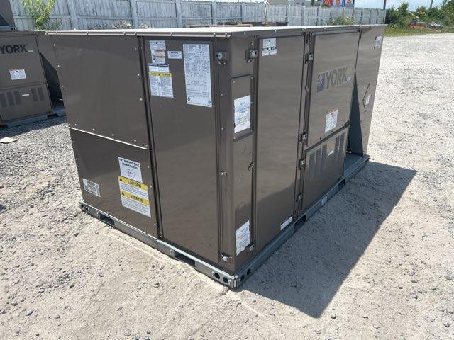 8.5 Ton Two-Stage Convertible Packaged Air Conditioning Unit W/18 Kw Heat, 12.2 EER, 460/60/3, R410A
