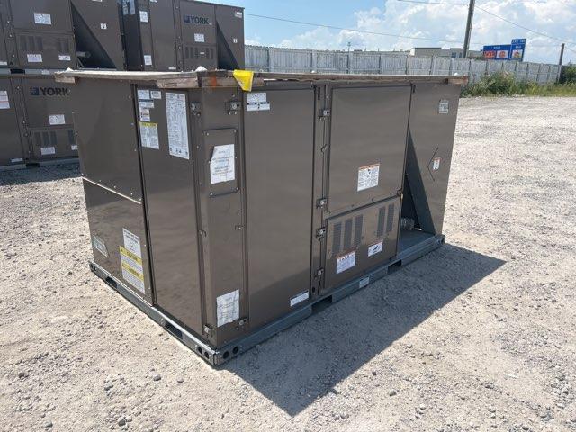 6.5 Ton Two-Stage Convertible Natural Gas/Electric Packaged Unit, 11.8 EER, 460/60/3, R410A