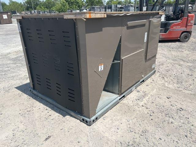 6.5 Ton Two-Stage Convertible Natural Gas/Electric Packaged Unit, 11.8 EER, 460/60/3, R410A