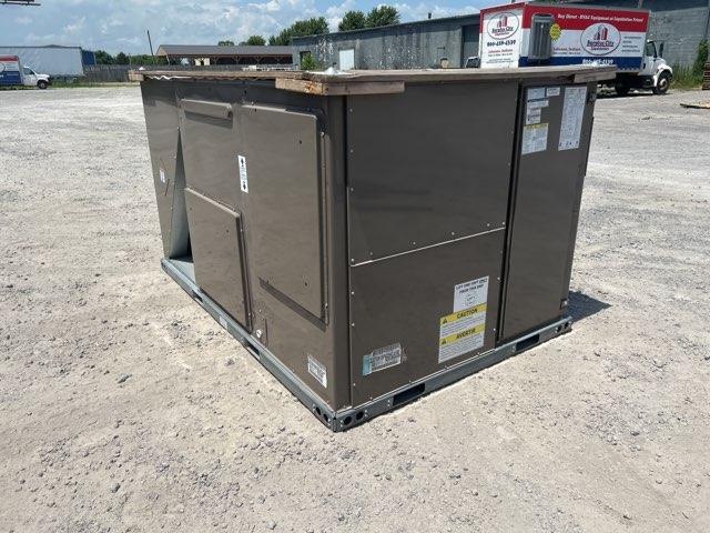 6.5 Ton Two-Stage Convertible Natural Gas/Electric Packaged Unit, 11.8 EER, 460/60/3, R410A