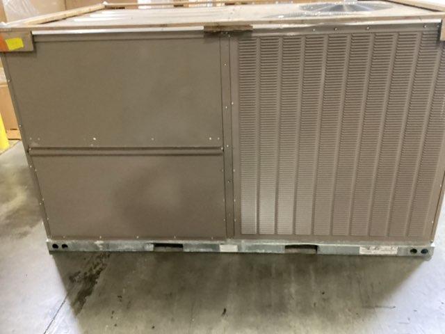 7.5 Ton Two-Stage Convertible Packaged Air Conditioning Unit, 12.2 EER, 460/60/3, R410A
