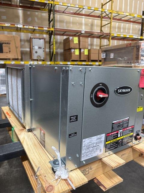 1.5 Ton Two-Stage ECM Horizontal Geothermal Heat Pump 208-230/60/1 R410A 23.6 EER