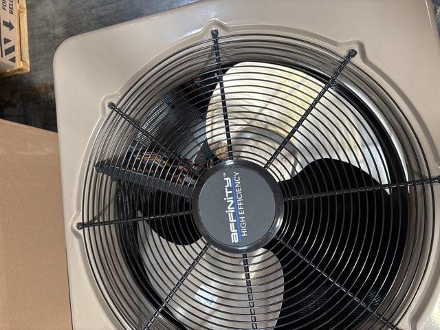 3 Ton Modulating Split-System Communicating Heat Pump 208-230/60/1 R410A 20 SEER