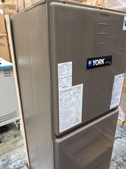 3.5 Ton AC/HP ECM Communicating Multiposition Air Handler 208-230/60/1 R22/R-410A CFM 1400