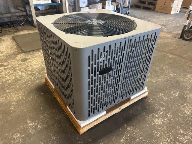 3.5 Ton Single-Stage Split-System Air Conditioner 208-230/60/1 R410A 13.4 SEER2