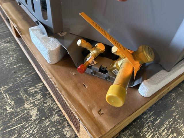 3.5 Ton Single-Stage Split-System Air Conditioner 208-230/60/1 R410A 13.4 SEER2