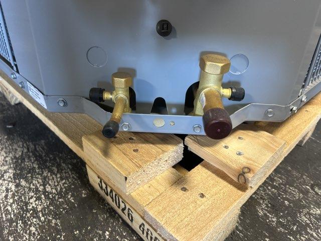 2.5 Ton Single-Stage Split-System Air Conditioner 208-230/60/1 R410A 13 SEER