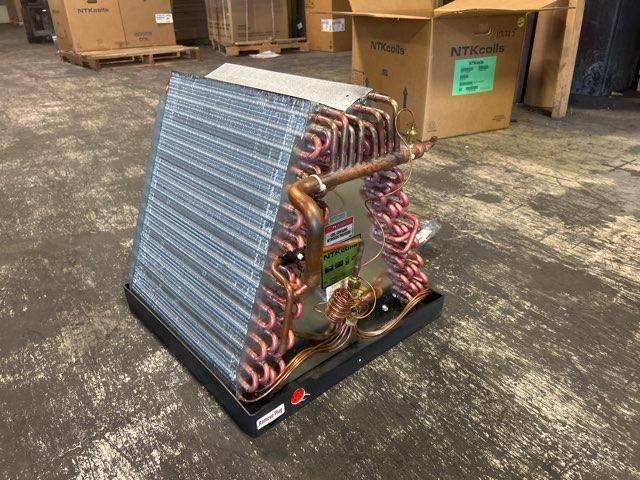 5 Ton AC/HP Upflow/Downflow Uncased Manufactured Housing A Coil, R410A CFM 2000