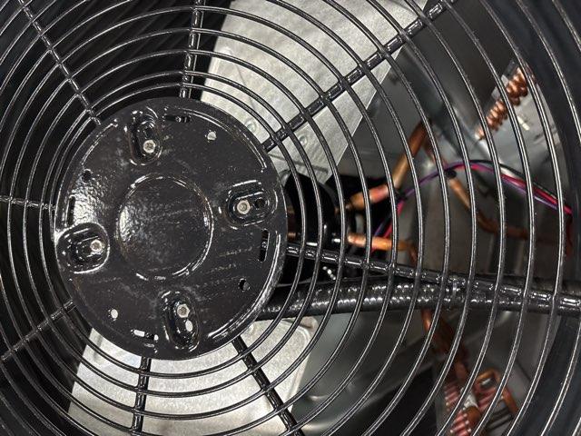 1.5 Ton Single-Stage Split-System Air Conditioner 208-230/60/1 R410A 14.3 SEER2