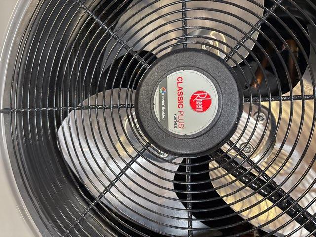 3 Ton Three-Stage Split-System Communicating Compatible Air Conditioner 208-230/60/1 R410A 16 SEER2