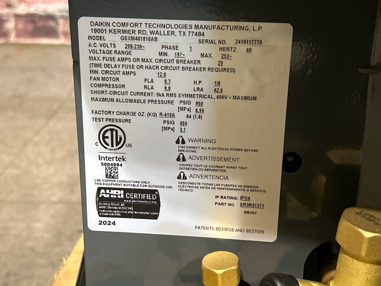 1.5 Ton Single-Stage Split-System Air Conditioner 208-230/60/1 R410A 14.3 SEER2